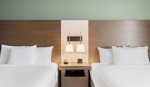 Zimmer, 2 Queen-Betten, barrierefrei