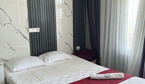 Basic-Zimmer, 1 Doppelbett, Stadtblick