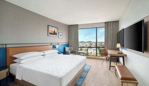 Deluxe-Zimmer, 1 King-Bett, Nichtraucher, Stadtblick