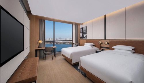 Premier-Zimmer, 2 Doppelbetten, Stadtblick