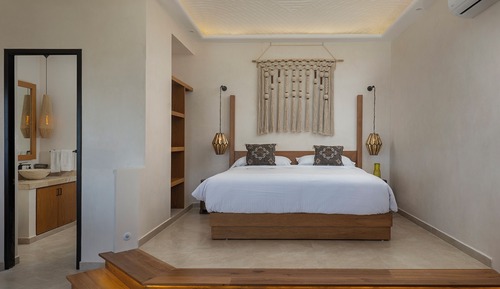 Premium-Studio, eigener Pool, Strandnähe