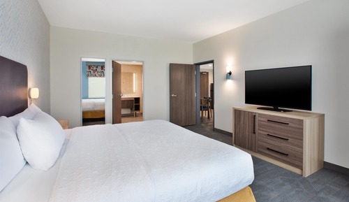 Suite, 1 King-Bett, barrierearme Badewanne