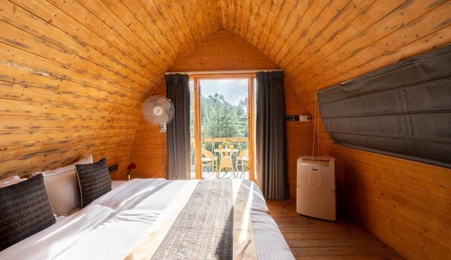 Basic-Ferienhaus, Balkon, Talblick