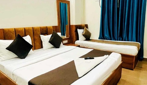 Deluxe-Dreibettzimmer