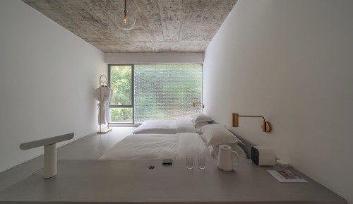Basic-Zweibettzimmer, Hügelblick