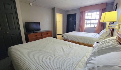 Basic-Zimmer, 2 Doppelbetten