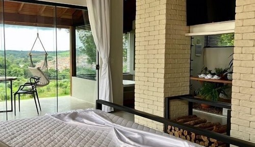 Deluxe-Chalet, Stadtblick