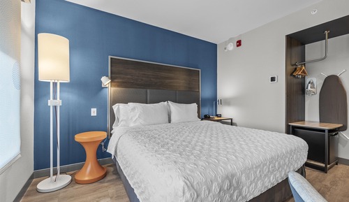 Zimmer, 1 King-Bett, barrierefrei (Hearing)