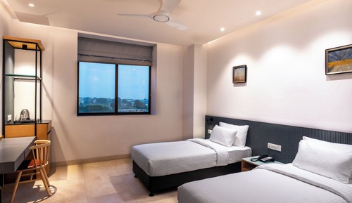 Comfort-Zimmer, 2 Einzelbetten, eigenes Bad, Kanalblick