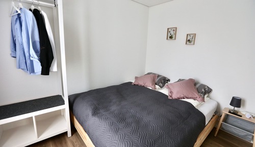 Traditional-Apartment, 2 Schlafzimmer, eigenes Bad