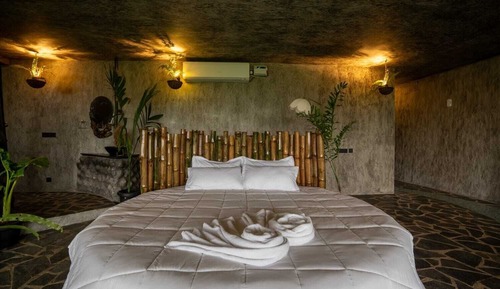 Romantisches Zimmer, Terrasse, Gartenblick