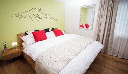 Dreibettzimmer, Bergblick