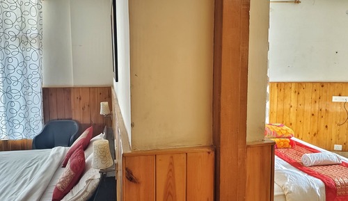 Familien-Vierbettzimmer