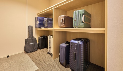 Gemeinsamer Schlafsaal, Gemischter Schlafsaal, Nichtraucher