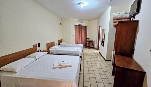 Familien-Vierbettzimmer, Mehrere Betten