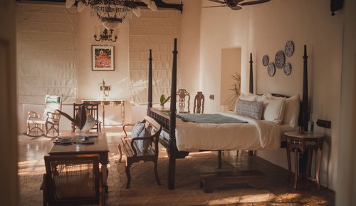 Senior-Villa, 4 Schlafzimmer, Poolblick