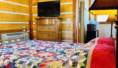 Panoramic Cabin, Park View Crows Nest (Upstair, Second Floor)