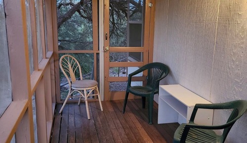 Comfort House, Canal View