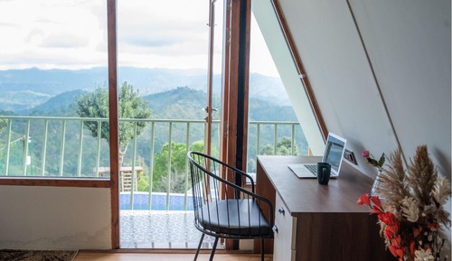 Executive-Studio, Balkon