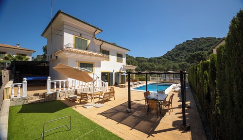 Superior-Zimmer, 3 Schlafzimmer, eigener Pool, Bergblick