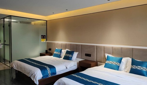 Comfort-Vierbettzimmer, Stadtblick