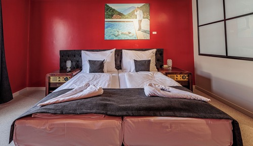 Superior-Doppel- oder -Zweibettzimmer