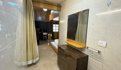 Deluxe-Doppel- oder -Zweibettzimmer, Bergblick