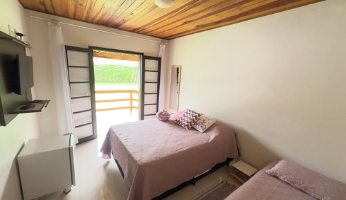 Dreibettzimmer, Gartenblick