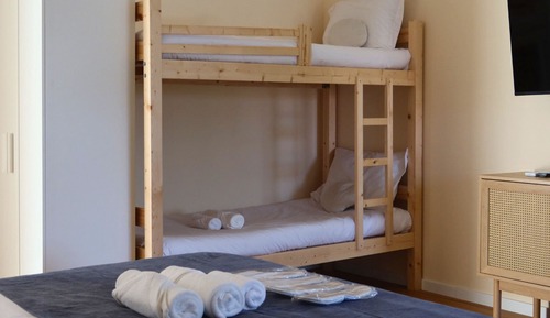Familien-Vierbettzimmer