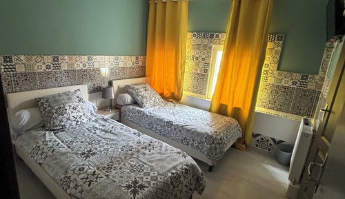 Classic-Doppel- oder -Zweibettzimmer