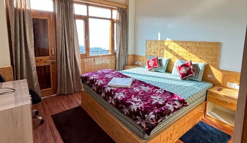 Superior-Studiosuite, Balkon, Bergblick