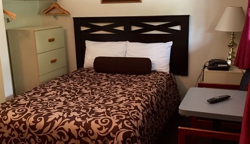 Doppelzimmer, 2 Doppelbetten, Kochnische
