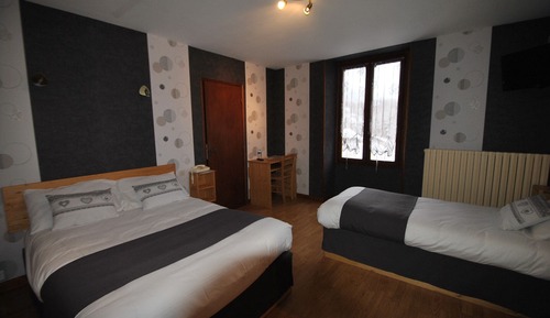 Standard-Dreibettzimmer