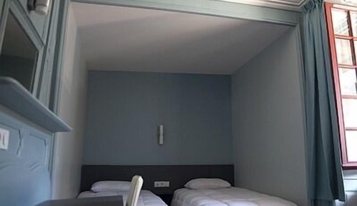 Zweibettzimmer