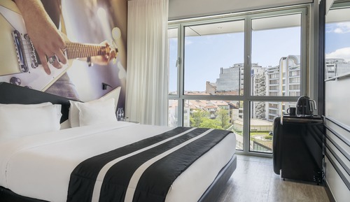 Comfort-Doppel- oder -Zweibettzimmer