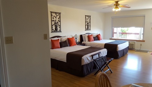Suite, 2 Queen-Betten (Main Floor)