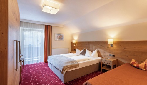 Dreibettzimmer Olperer mit Balkon