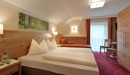Dreibettzimmer Schwarzenstein mit Balkon