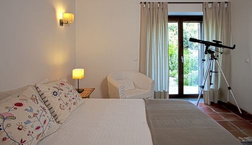 Standard-Doppel- oder -Zweibettzimmer, eingeschränkter Meerblick