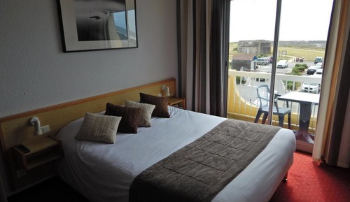 Comfort-Doppel- oder -Zweibettzimmer, 1 Schlafzimmer, eigenes Bad, Meerblick