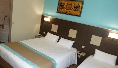 Dreibettzimmer