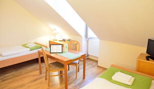 Zweibettzimmer, Flussblick