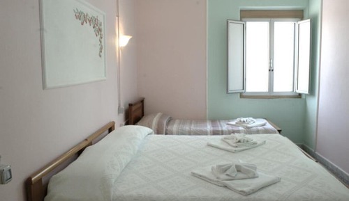 Basic-Dreibettzimmer
