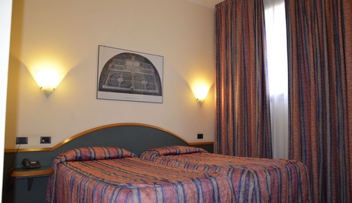 Basic-Zweibettzimmer
