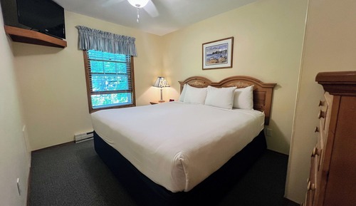 King Suite, Poolside, w/ Outdoor Table, First Floor