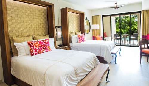 Junior Suite Swim Out Double