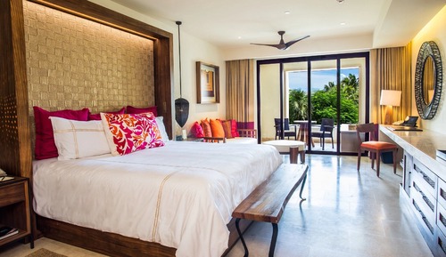 Preferred Club Junior Suite Tropical View King