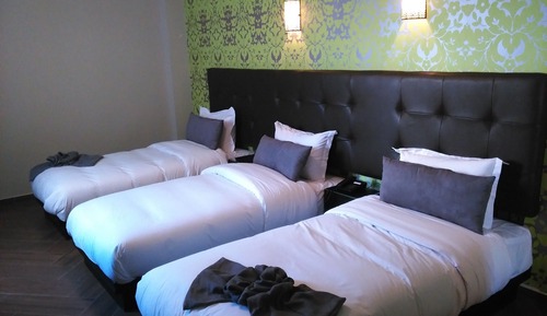 Dreibettzimmer, 3 Einzelbetten