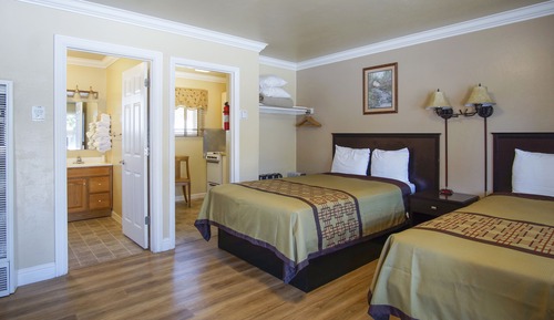 Zimmer, 2 Doppelbetten