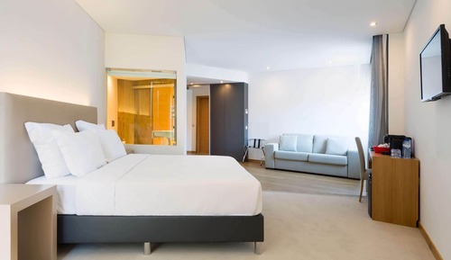 Premium-Zimmer, 1 Doppelbett, Nichtraucher